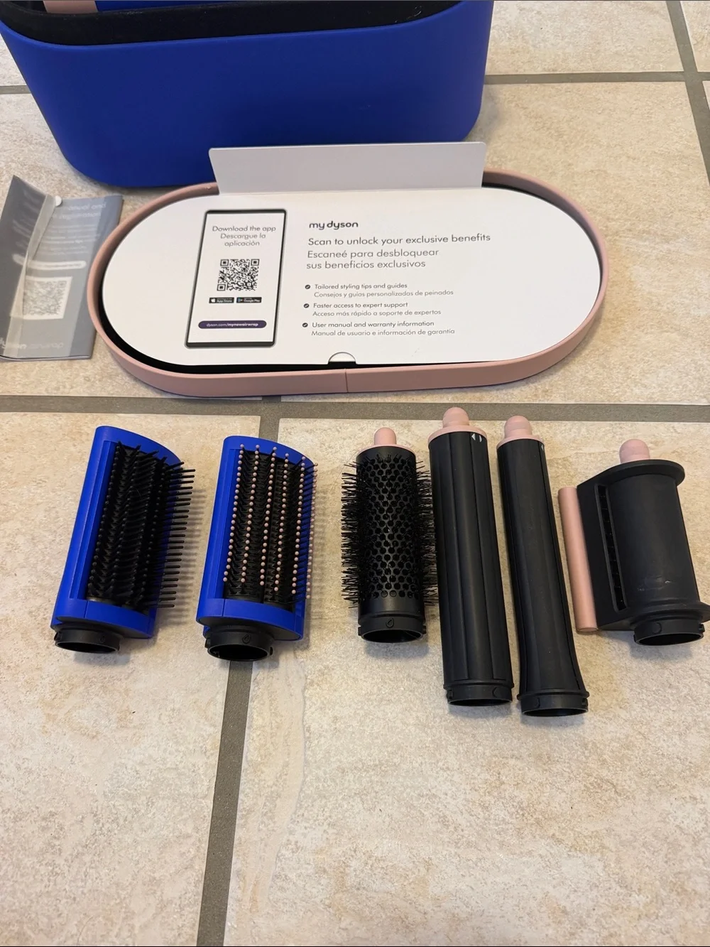 Dyson Hot Air Styler Set in Blue and Pink